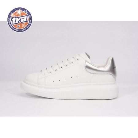 Alexander McQueen Oversized Silver SIZE: 35-45